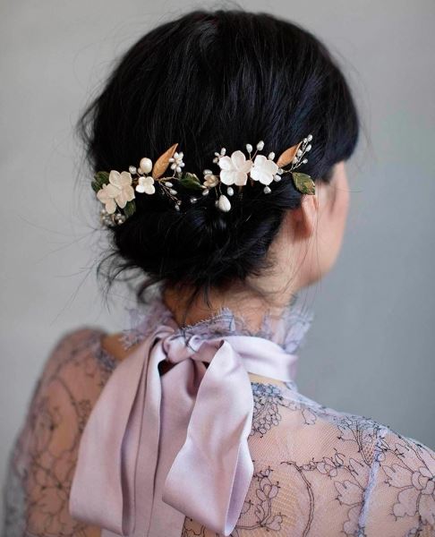 Модные заколки и украшения для волос с цветами