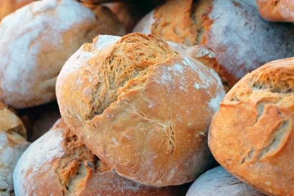 Ученые рассказали, чем опасен обычный хлеб