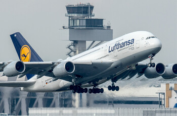 Lufthansa пытается засудить туриста, сэкономившего 2000 евро на стыковочных рейсах
