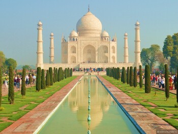 Индия ввела электронные визы для туристов со всего мира